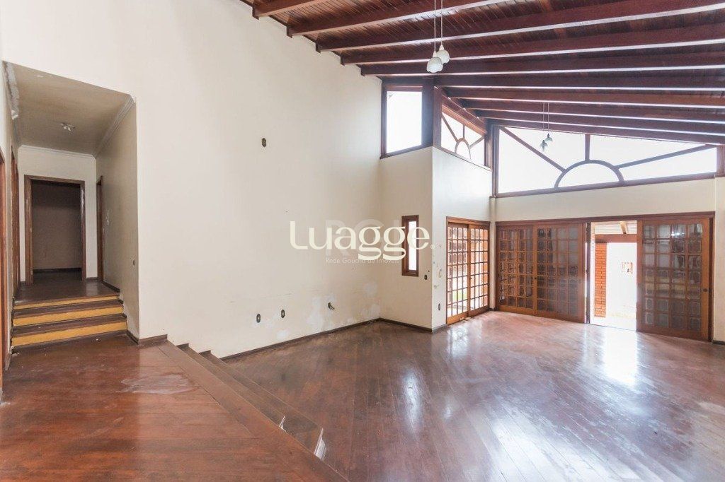 Casa à venda com 3 quartos, 303m² - Foto 31