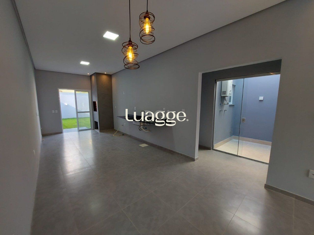Casa à venda com 2 quartos, 85m² - Foto 13