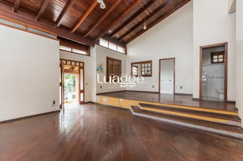 Casa à venda com 3 quartos, 303m² - Foto 19