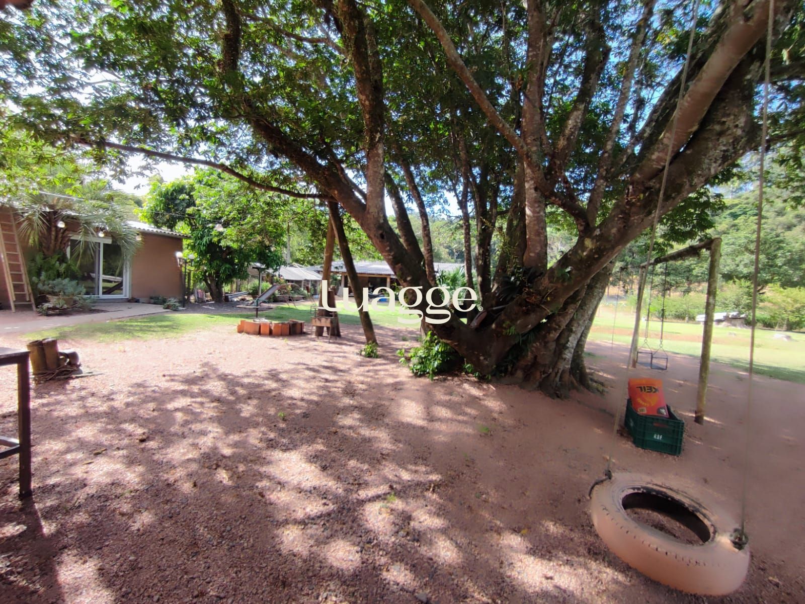 Sítio à venda com 3 quartos, 214m² - Foto 29