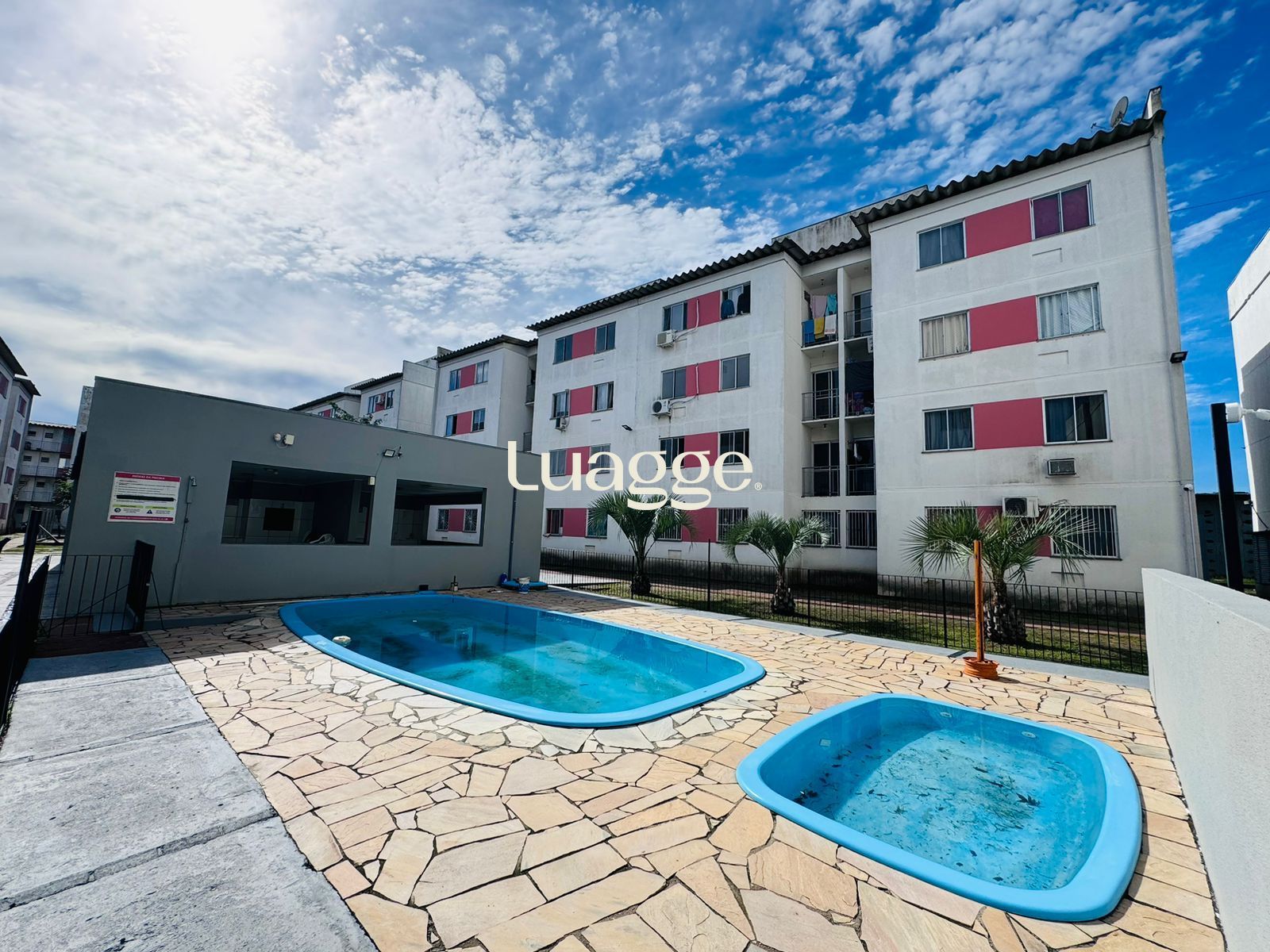 Apartamento à venda com 2 quartos, 45m² - Foto 1