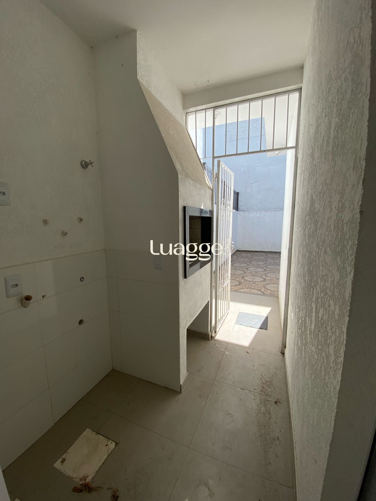 Casa à venda com 2 quartos, 71m² - Foto 15