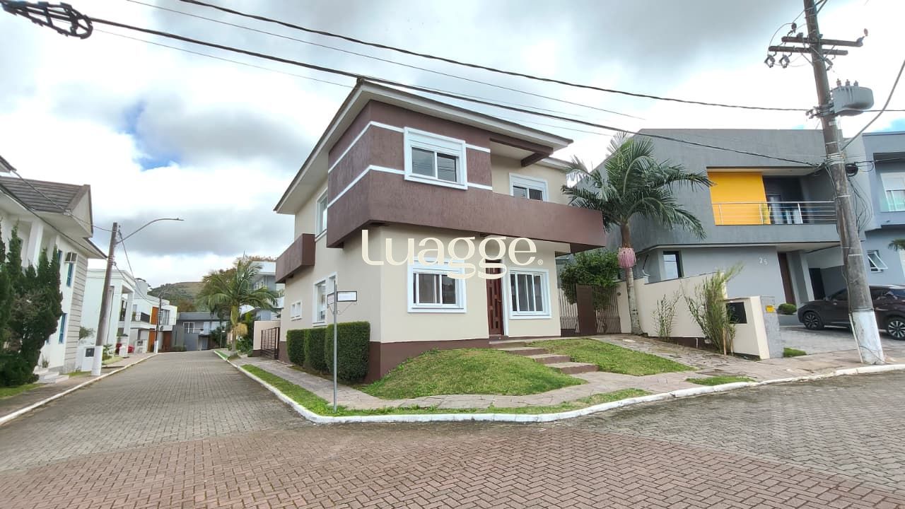 Casa de 3 suítes excelente acabamento Localizada no condomínio Mirante do lago