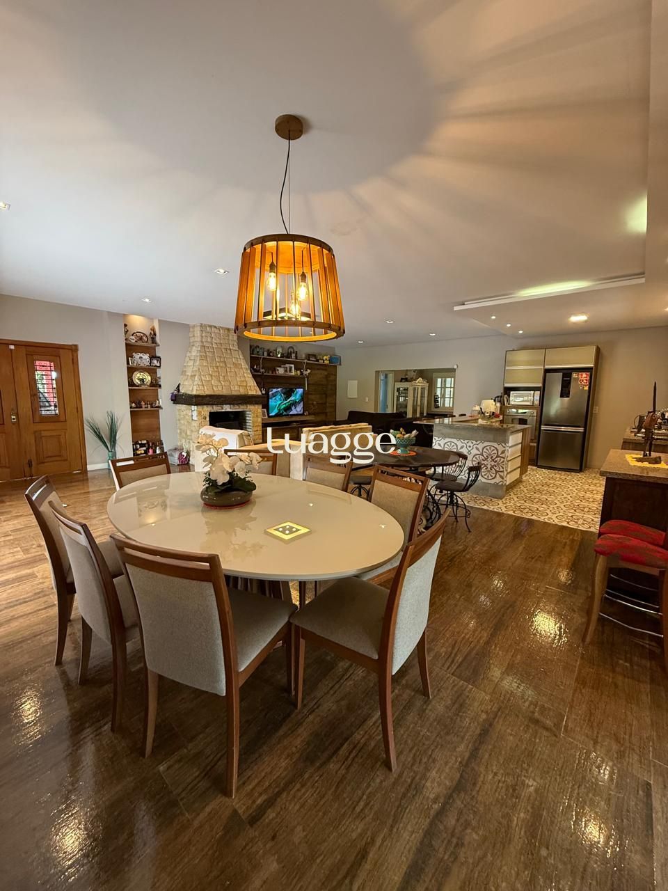 Sítio à venda com 3 quartos, 214m² - Foto 1