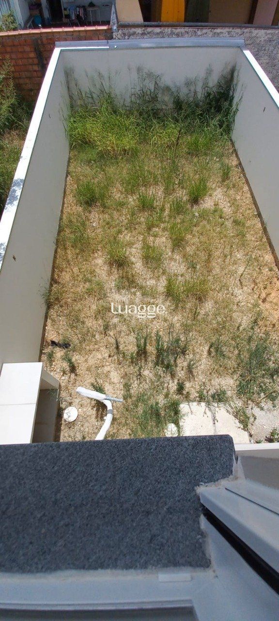 Casa à venda com 3 quartos, 106m² - Foto 11
