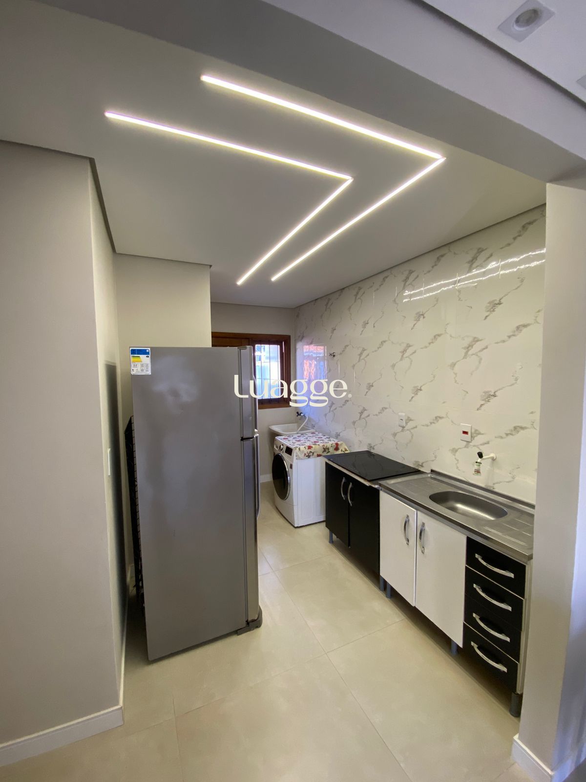 Casa à venda com 2 quartos, 52m² - Foto 6