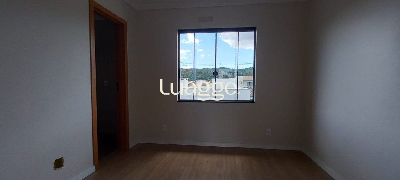 Casa à venda com 3 quartos, 101m² - Foto 12