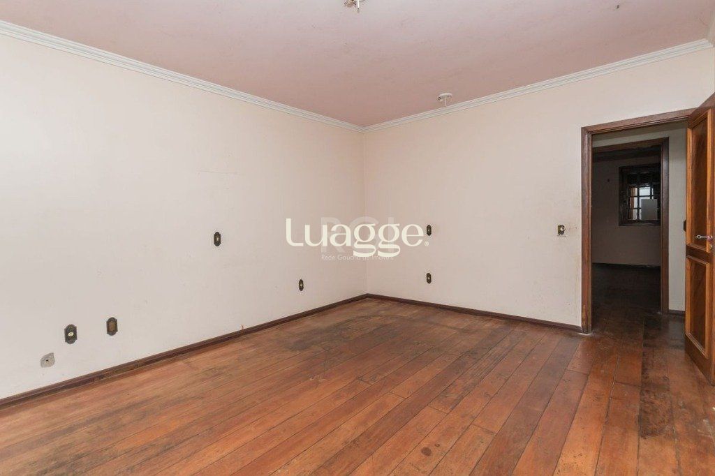Casa à venda com 3 quartos, 303m² - Foto 29