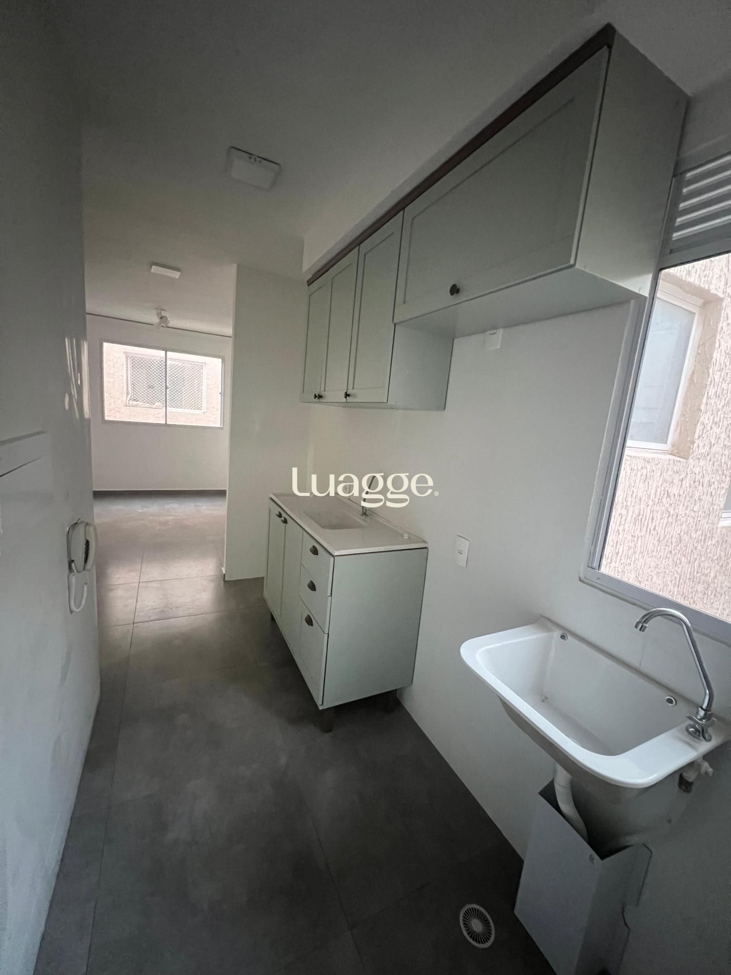 Apartamento à venda com 2 quartos, 40m² - Foto 4