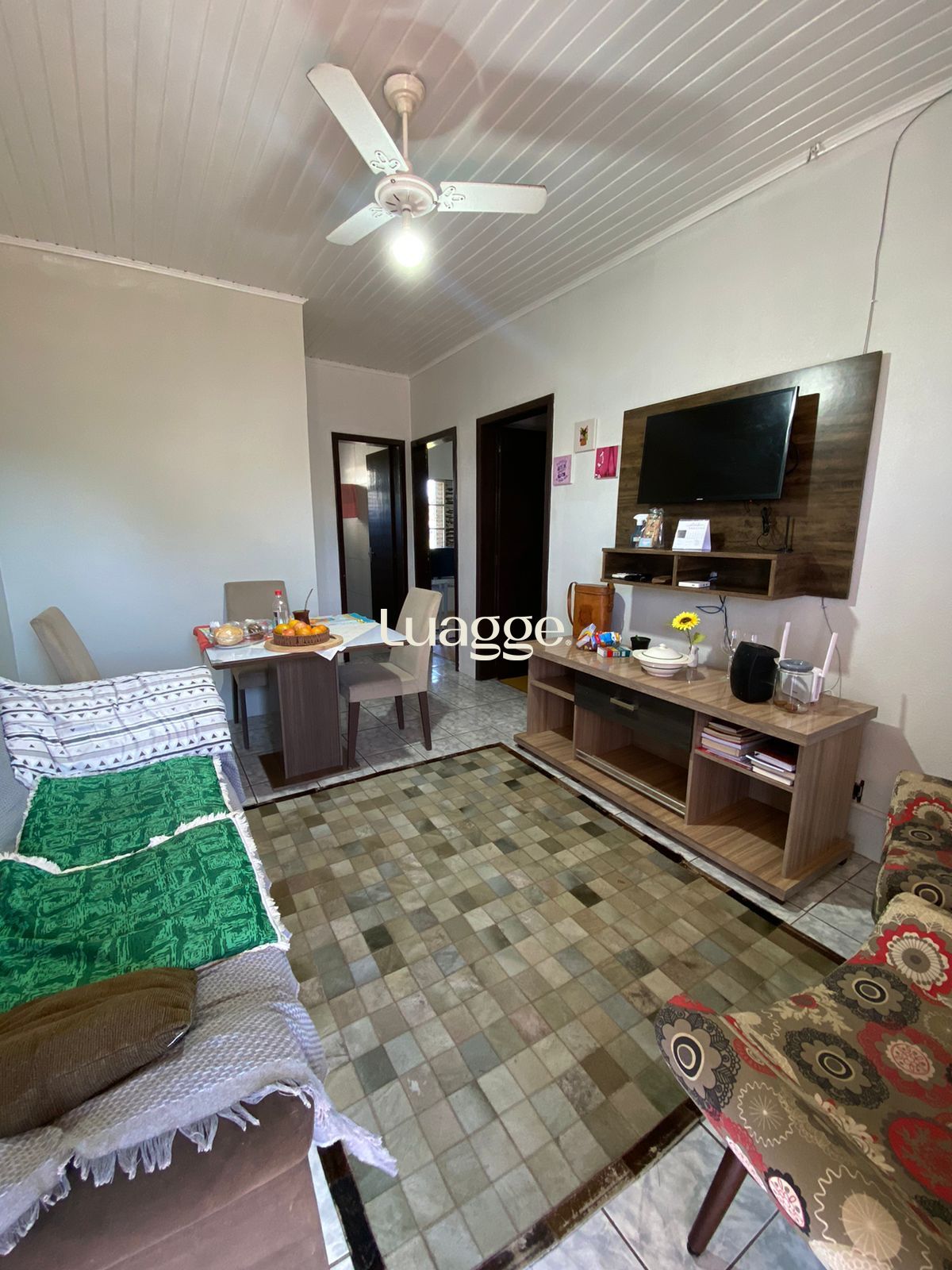 Apartamento à venda com 2 quartos, 57m² - Foto 1