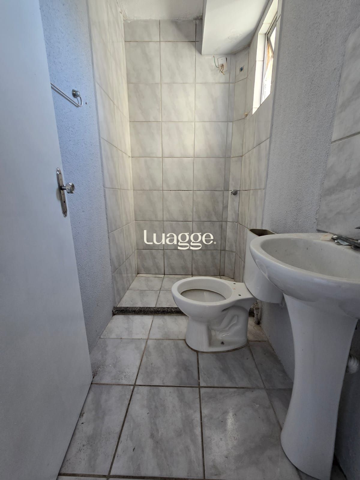 Apartamento à venda com 2 quartos, 40m² - Foto 11