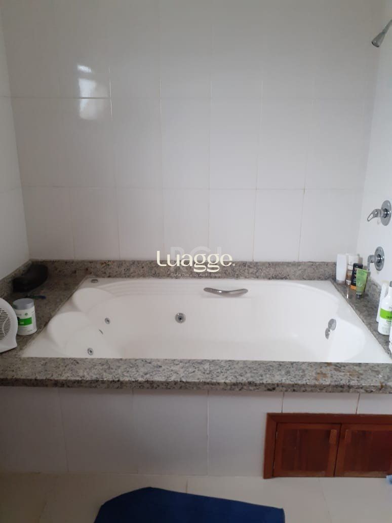 Casa à venda com 4 quartos, 434m² - Foto 17