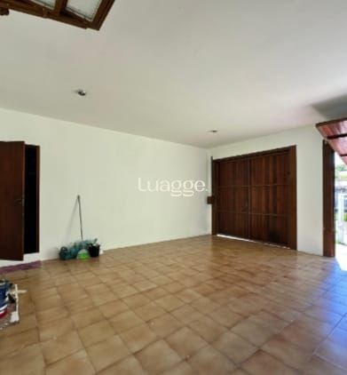Casa à venda com 3 quartos, 286m² - Foto 3
