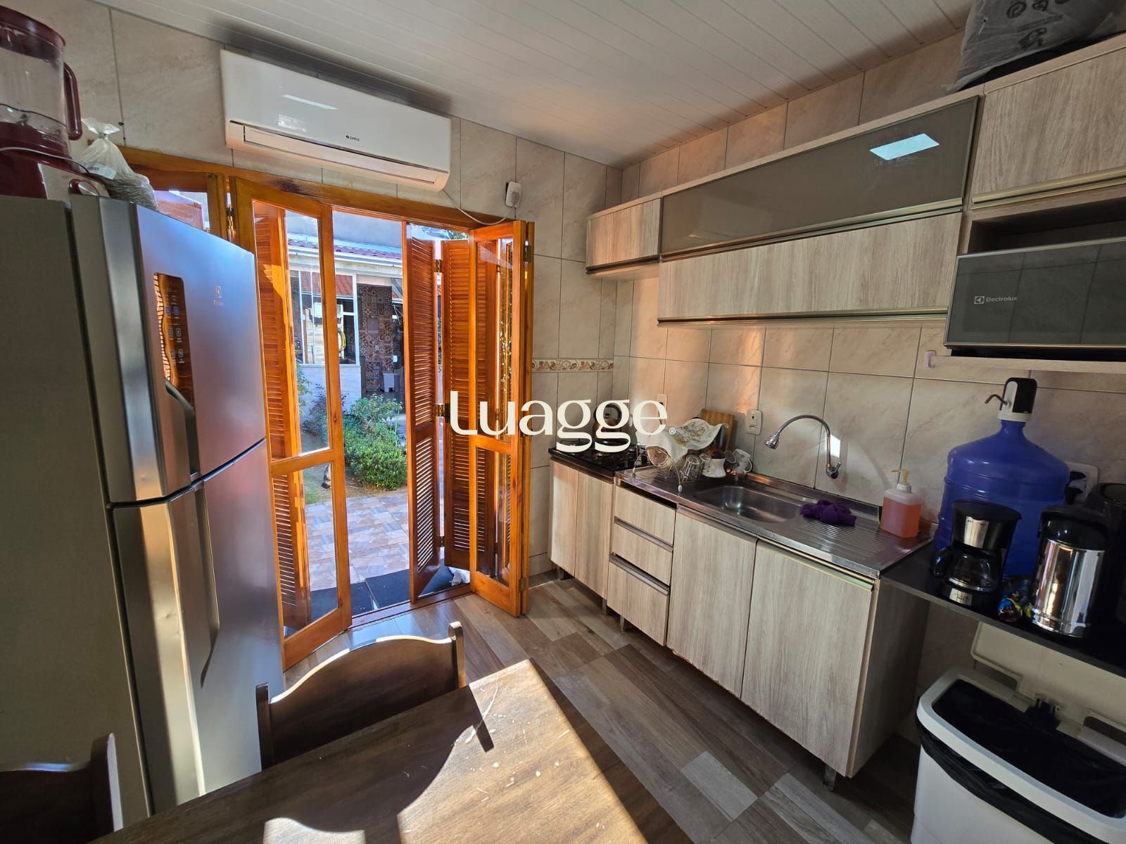 Casa à venda com 2 quartos, 37m² - Foto 4