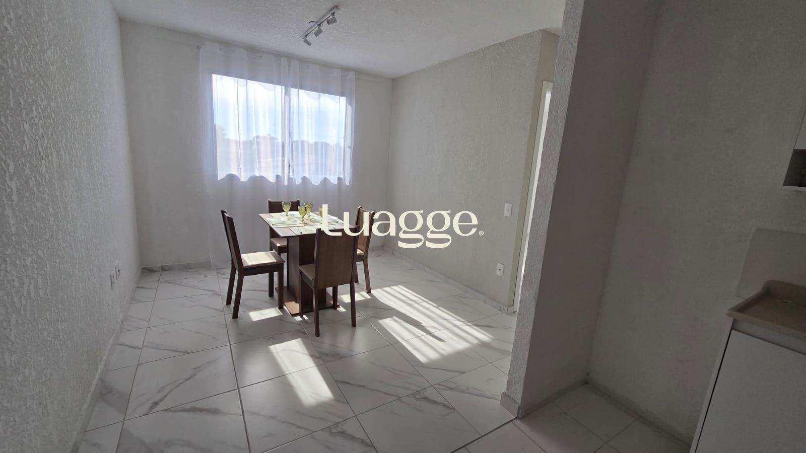 Apartamento no bairro Restinga - 2 DORMITÓRIOS