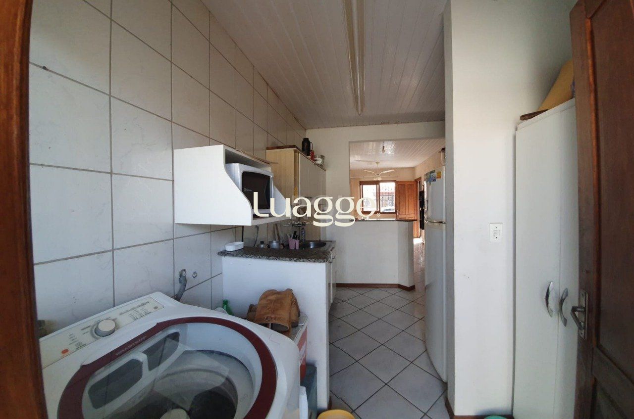 Casa à venda com 2 quartos, 52m² - Foto 8