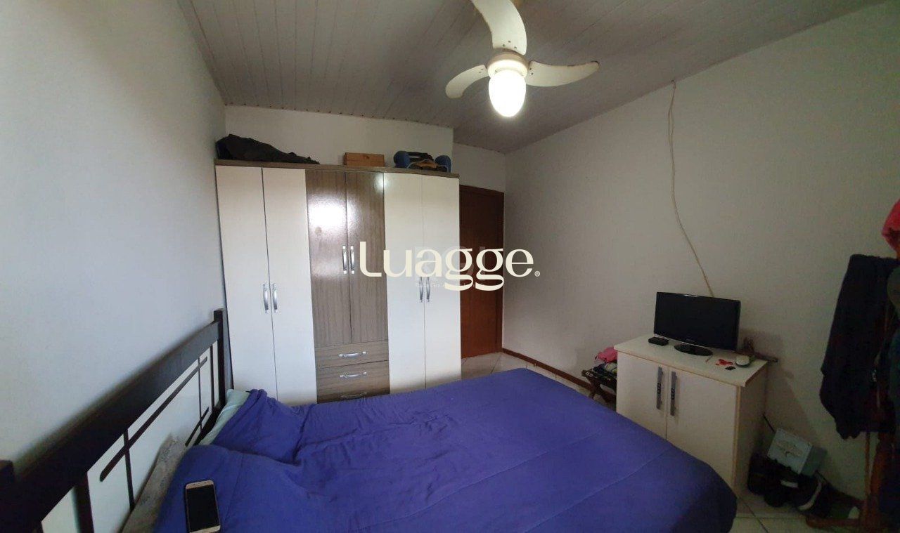 Casa à venda com 2 quartos, 52m² - Foto 15