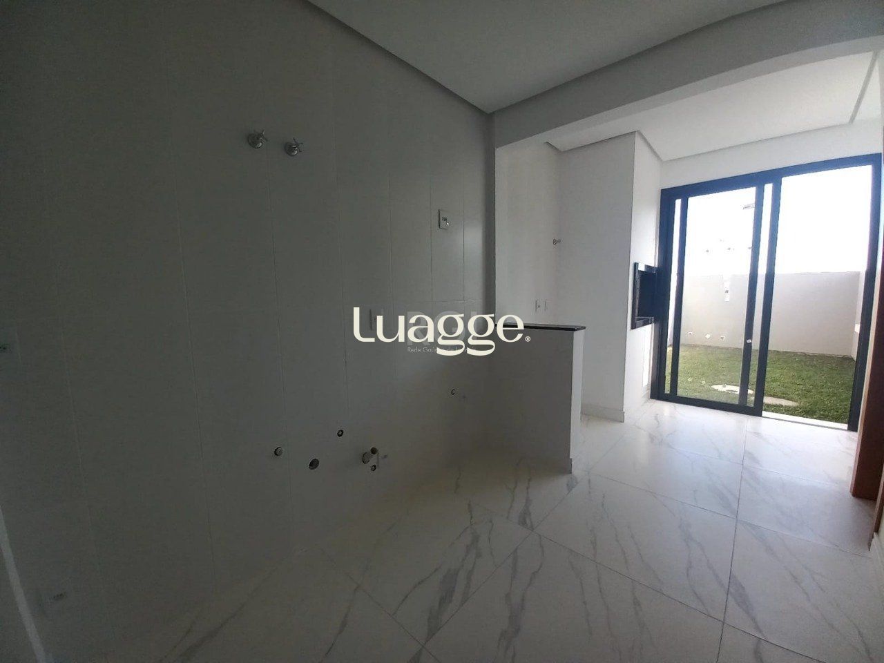 Casa à venda com 2 quartos, 99m² - Foto 3