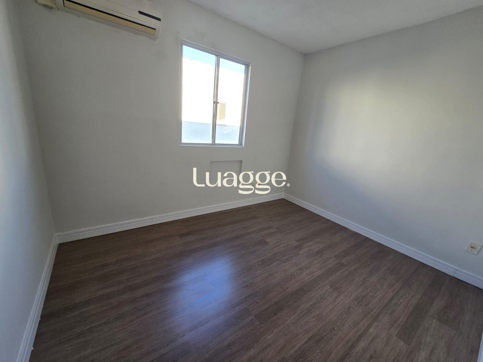 Apartamento à venda com 2 quartos, 40m² - Foto 5