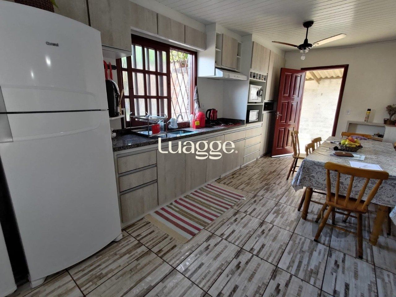 Casa à venda com 3 quartos, 101m² - Foto 18
