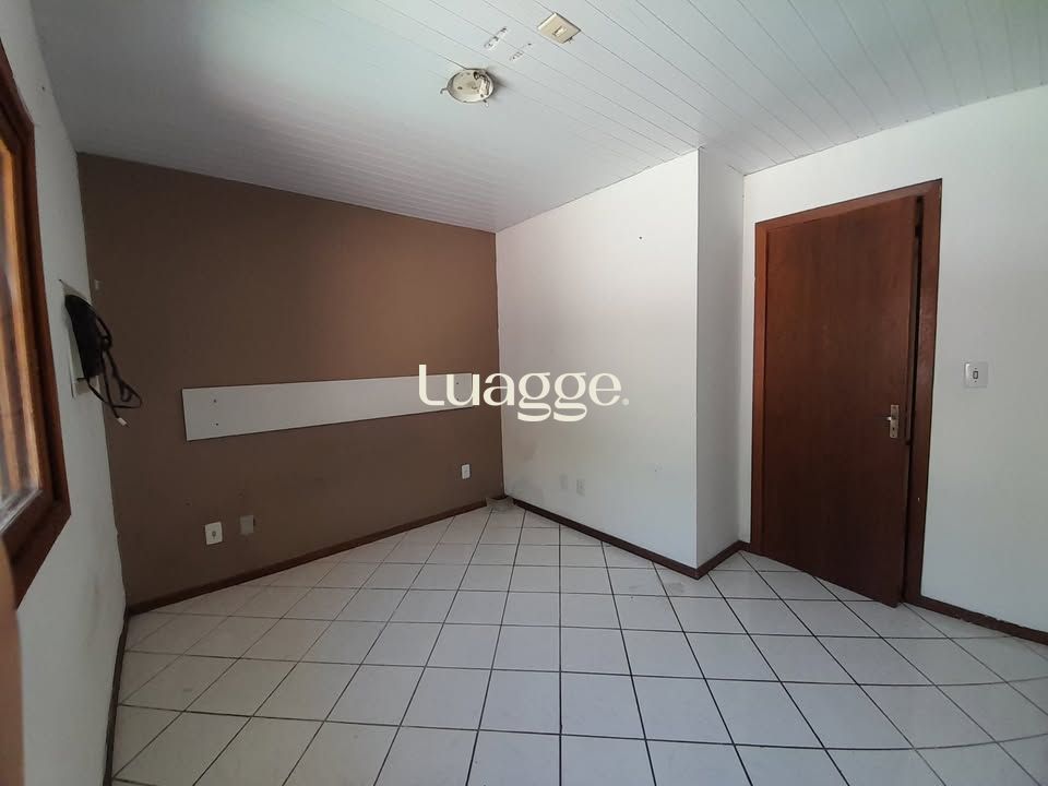Casa à venda com 2 quartos, 52m² - Foto 8