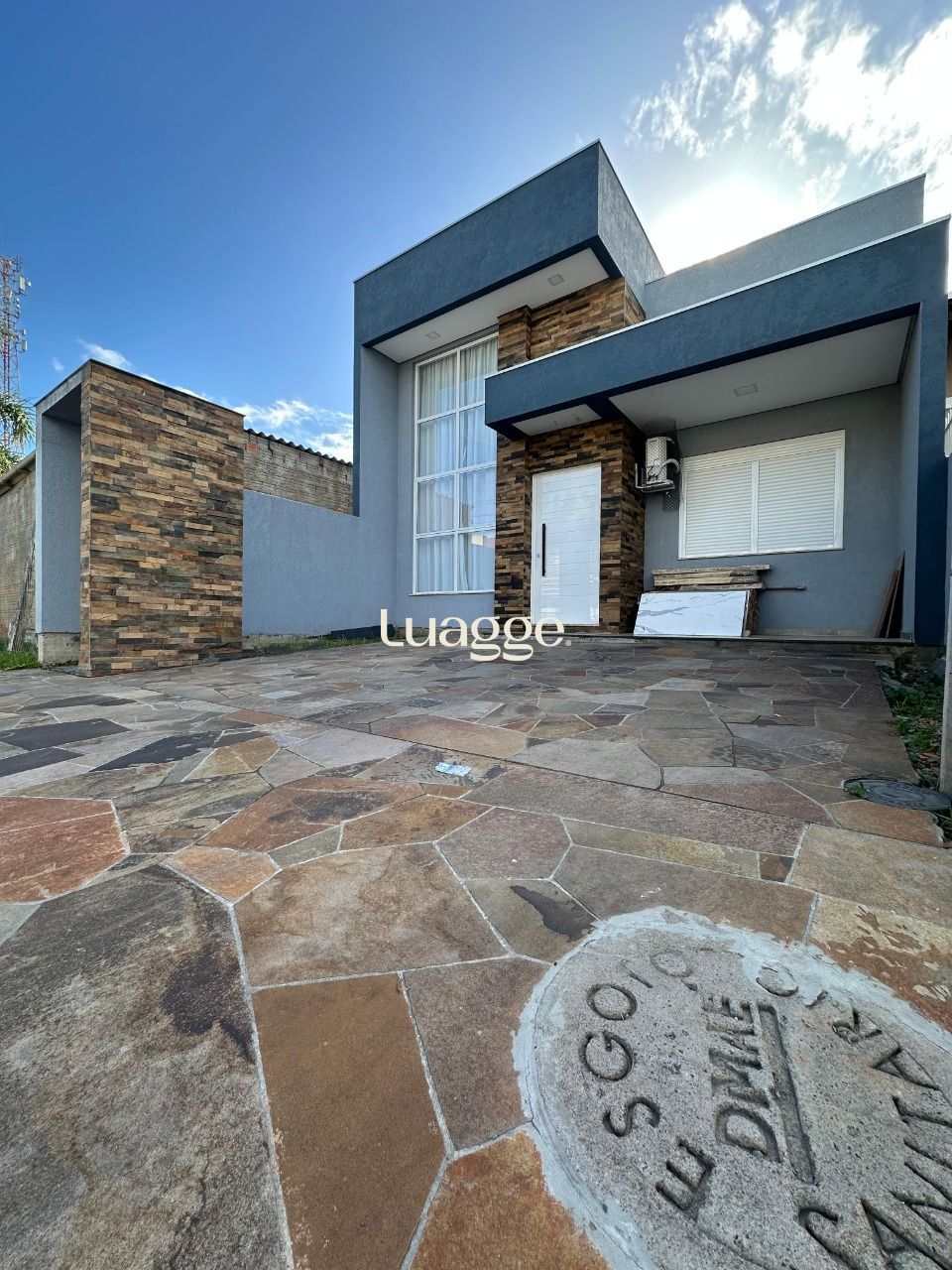 Casa à venda com 3 quartos, 120m² - Foto 1