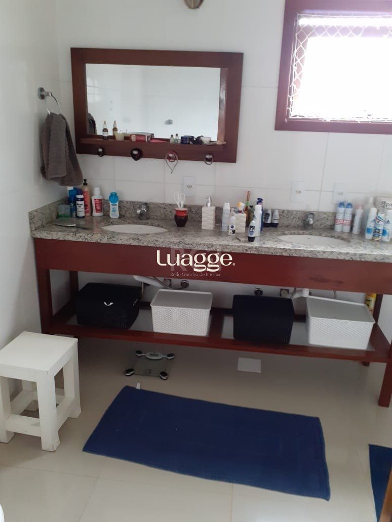 Casa à venda com 4 quartos, 434m² - Foto 9