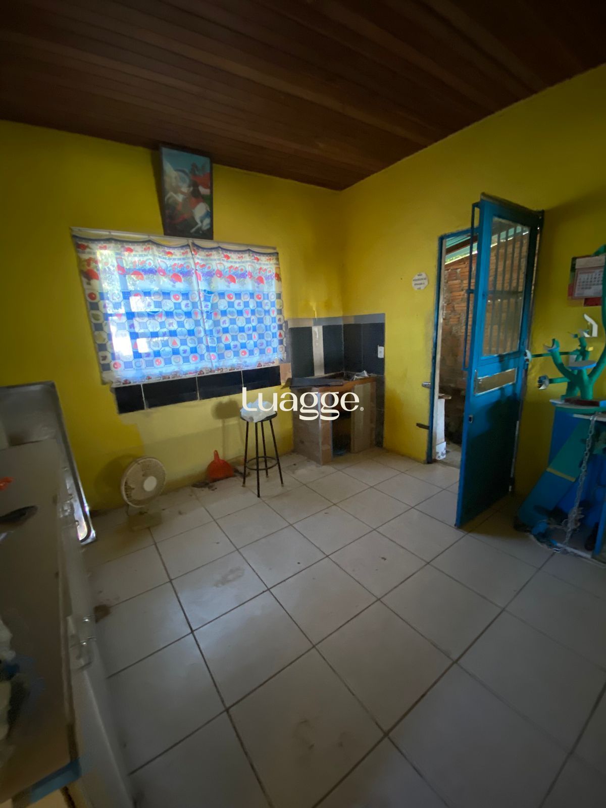 Casa à venda com 2 quartos, 66m² - Foto 9