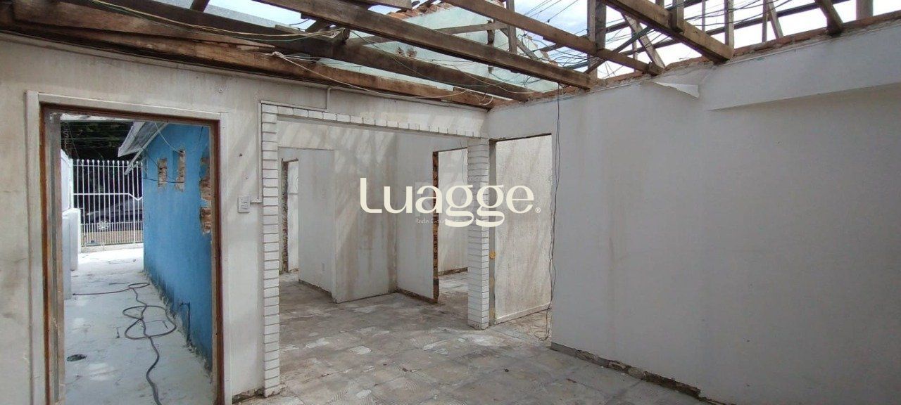 Casa à venda com 7 quartos, 201m² - Foto 7