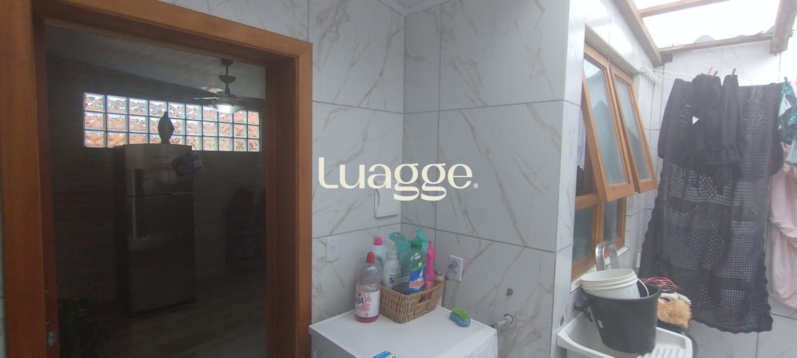 Casa à venda com 2 quartos, 50m² - Foto 28