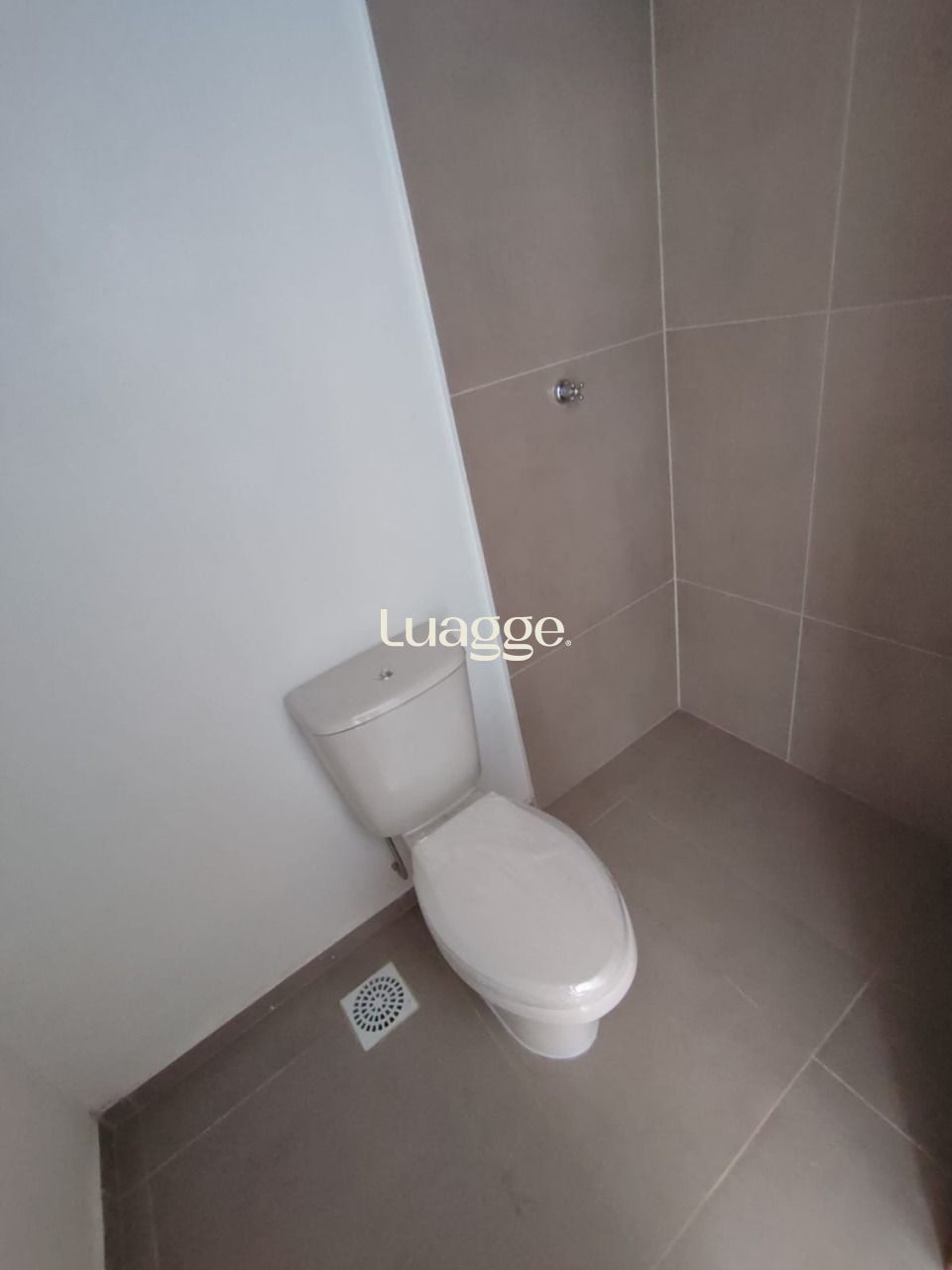 Casa à venda com 3 quartos, 64m² - Foto 7
