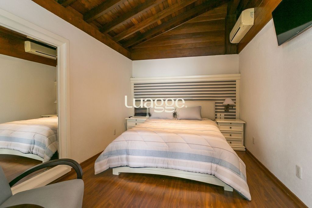 Chácara à venda com 5 quartos, 481m² - Foto 13