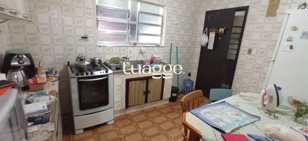 Casa à venda com 5 quartos, 175m² - Foto 8