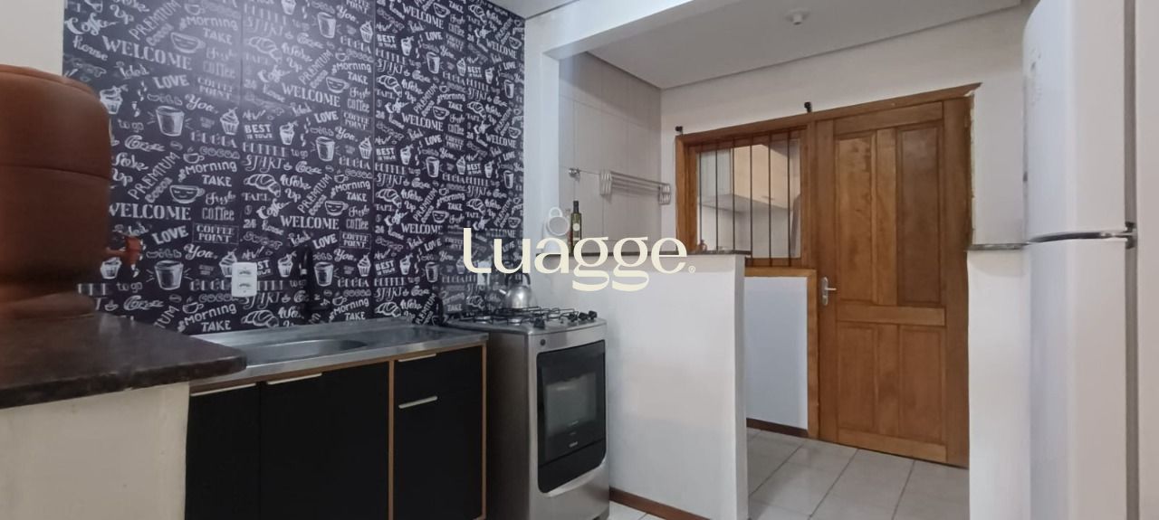 Casa à venda com 2 quartos, 61m² - Foto 8