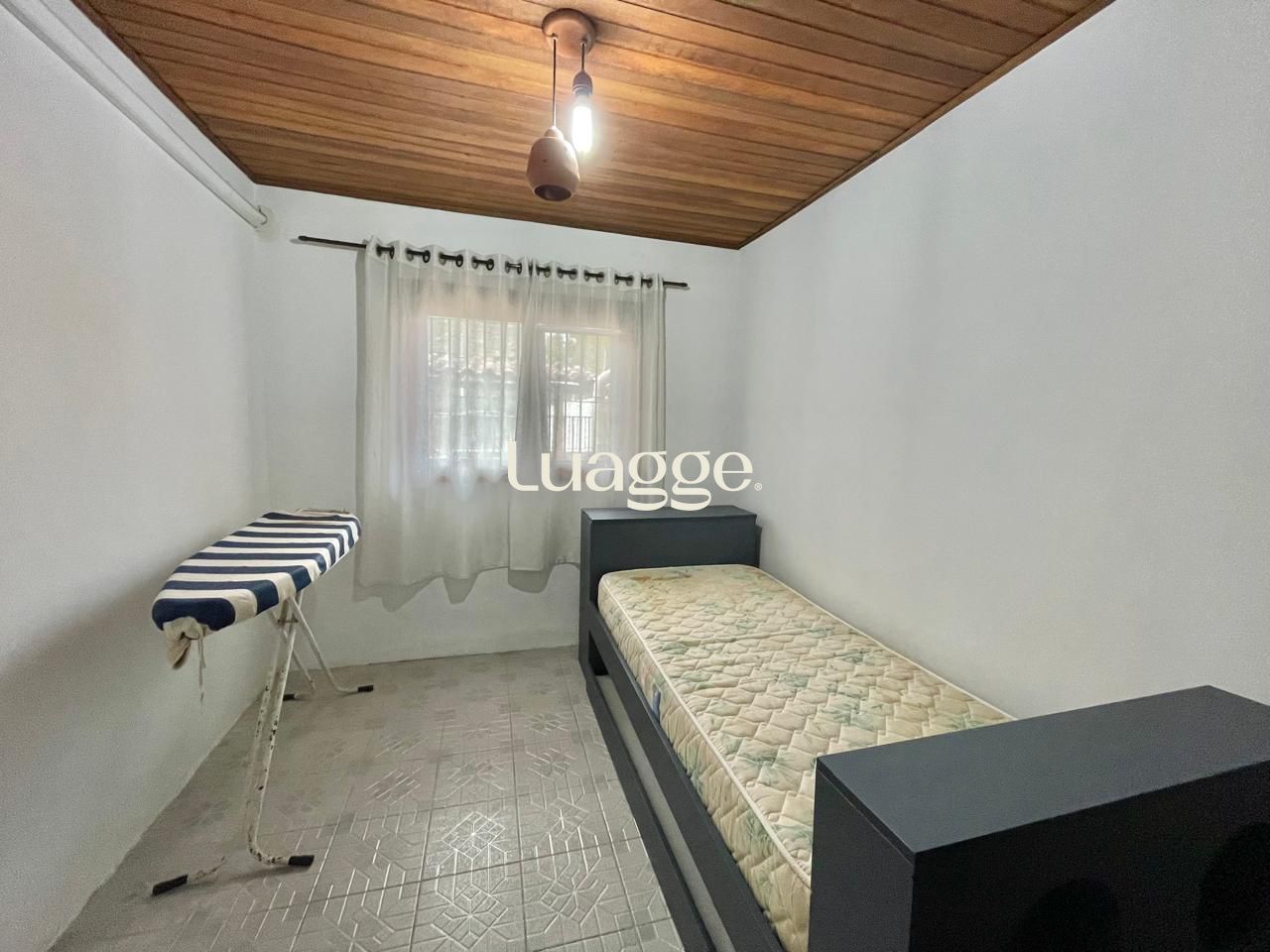 Casa à venda com 3 quartos, 338m² - Foto 22