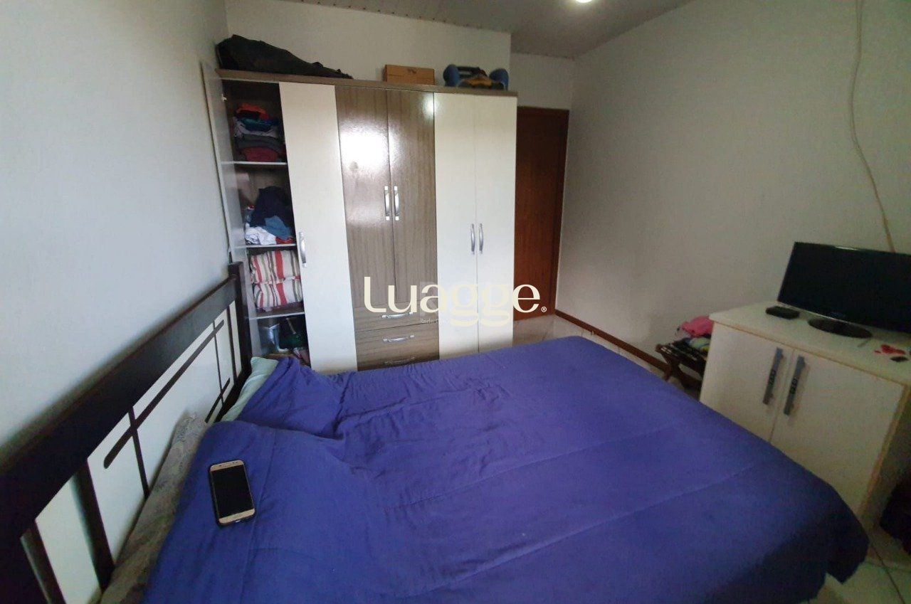 Casa à venda com 2 quartos, 52m² - Foto 13