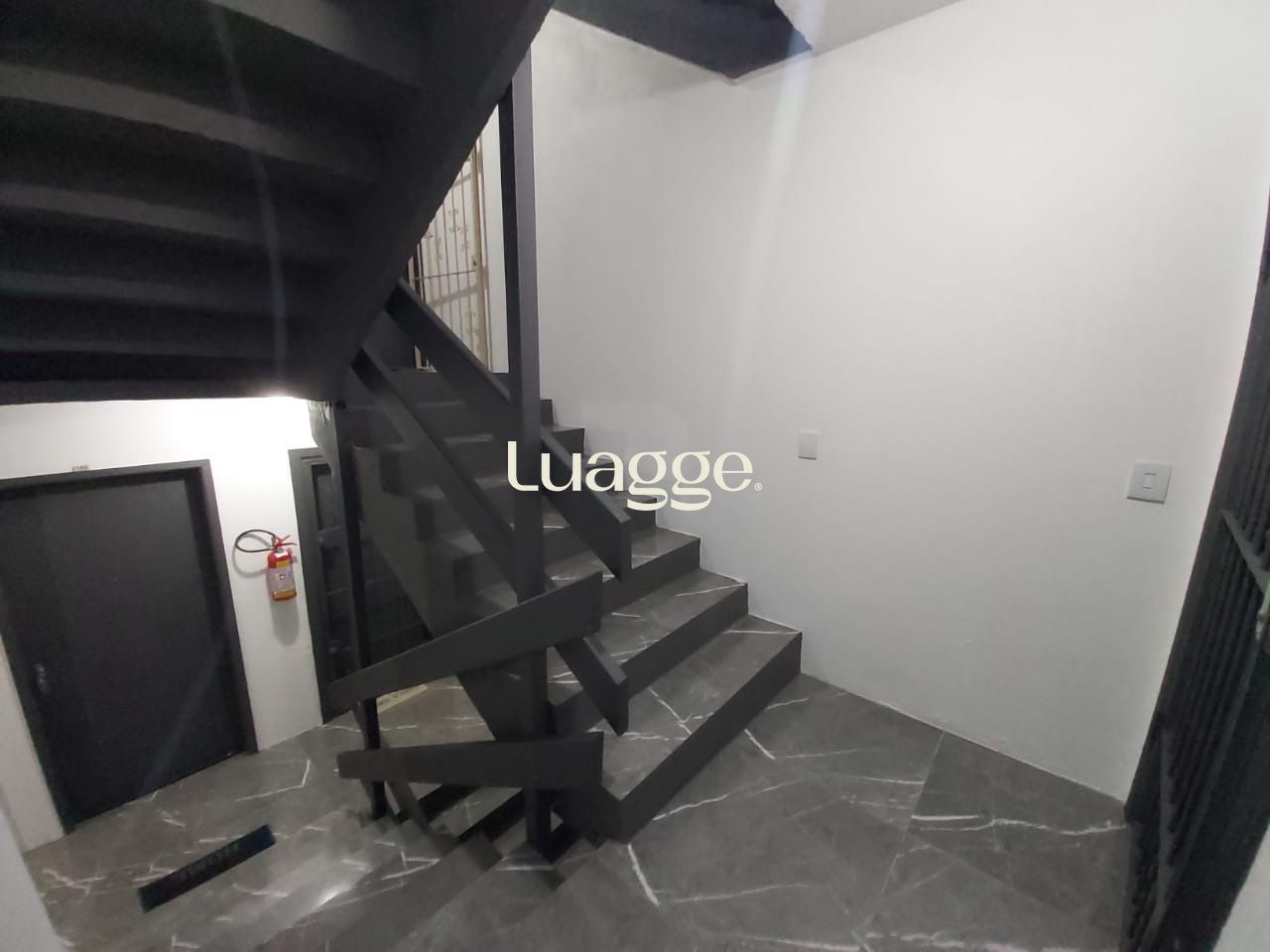 Apartamento à venda com 2 quartos, 61m² - Foto 18