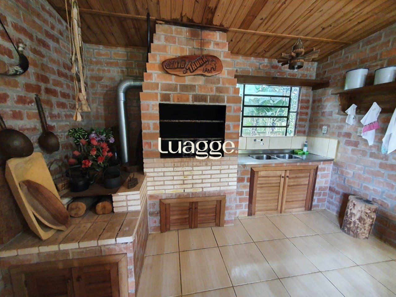 Sítio à venda com 3 quartos, 256m² - Foto 17