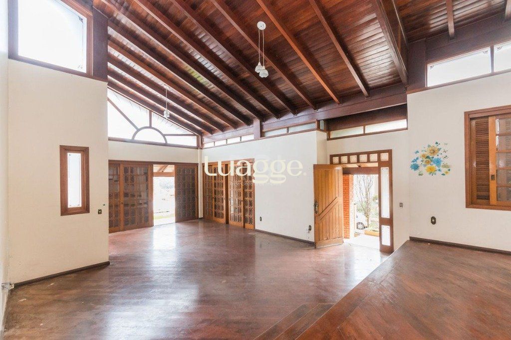 Casa à venda com 3 quartos, 303m² - Foto 32