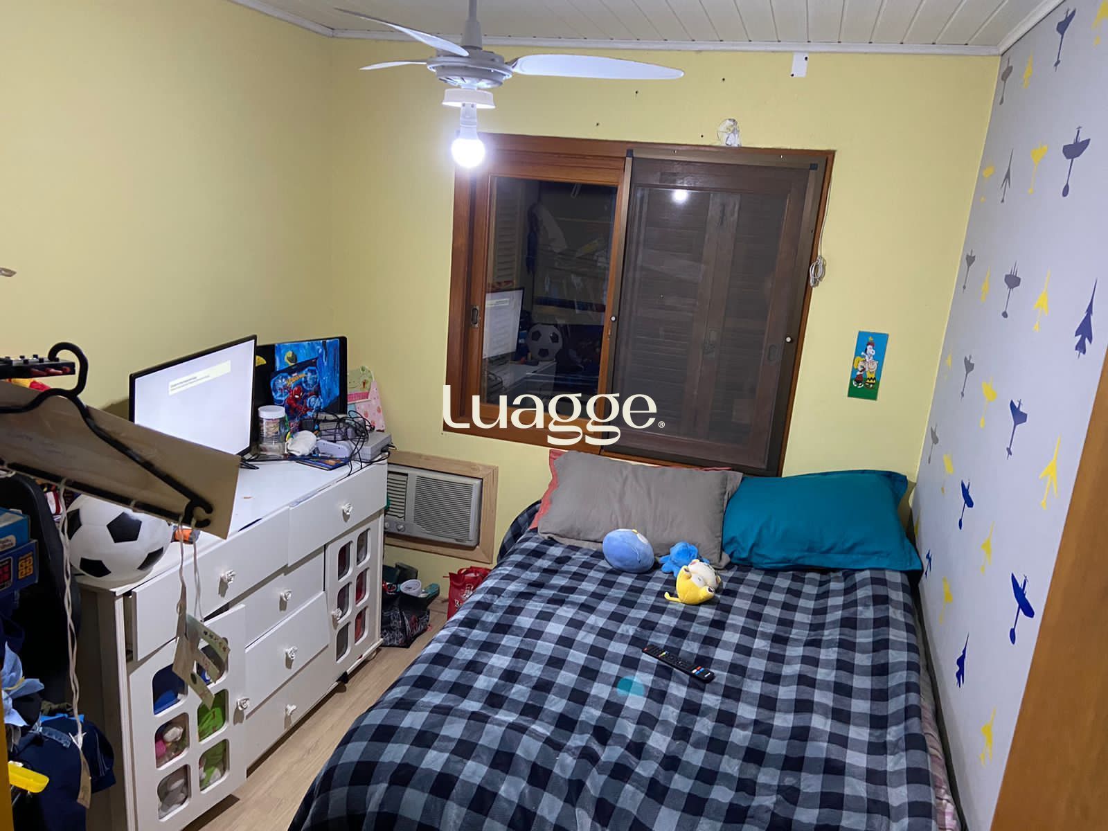 Casa à venda com 3 quartos, 70m² - Foto 11
