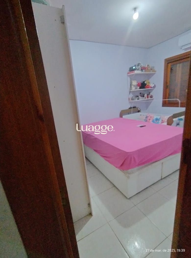 Casa à venda com 2 quartos, 71m² - Foto 7