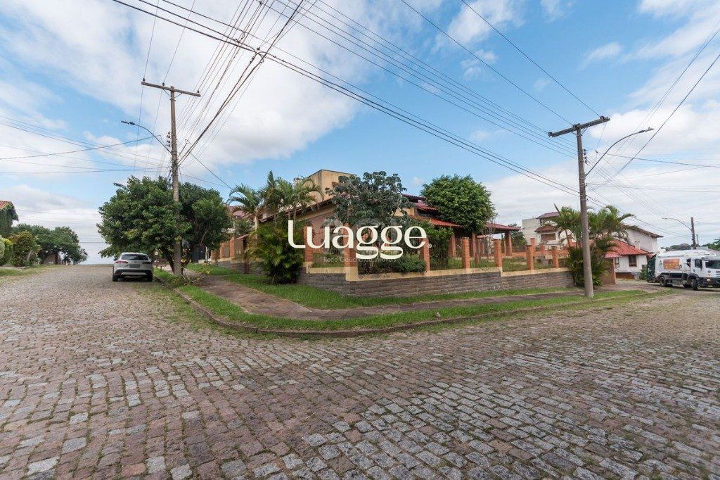Casa à venda com 3 quartos, 303m² - Foto 11