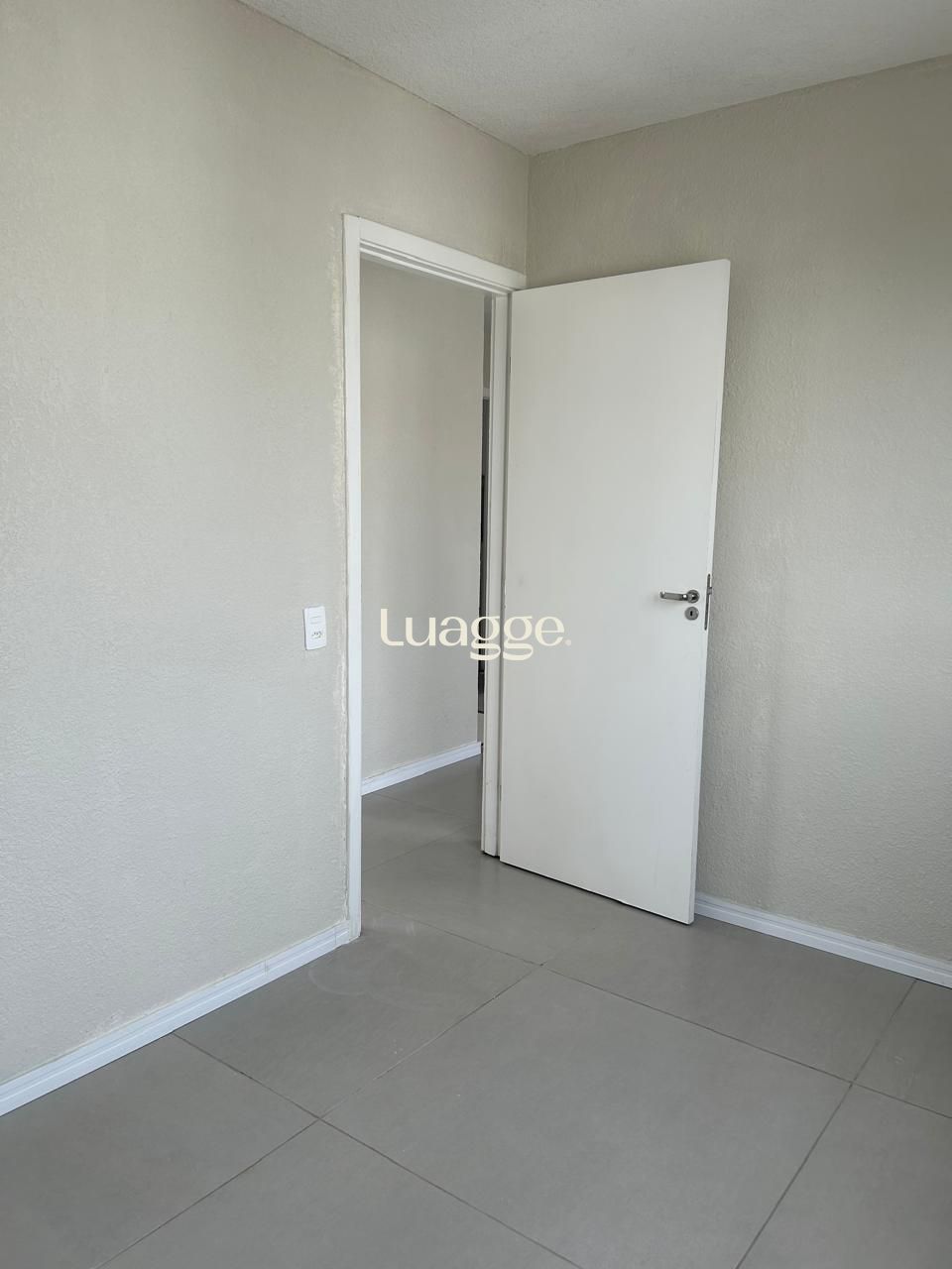 Apartamento à venda com 2 quartos, 43m² - Foto 4