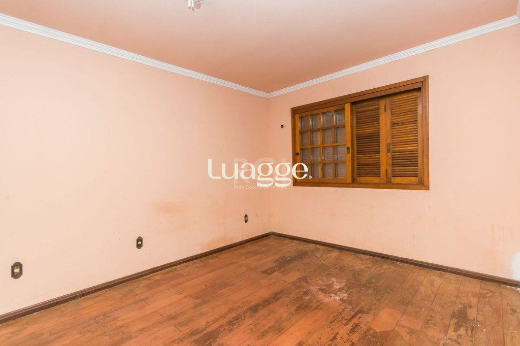 Casa à venda com 3 quartos, 303m² - Foto 22