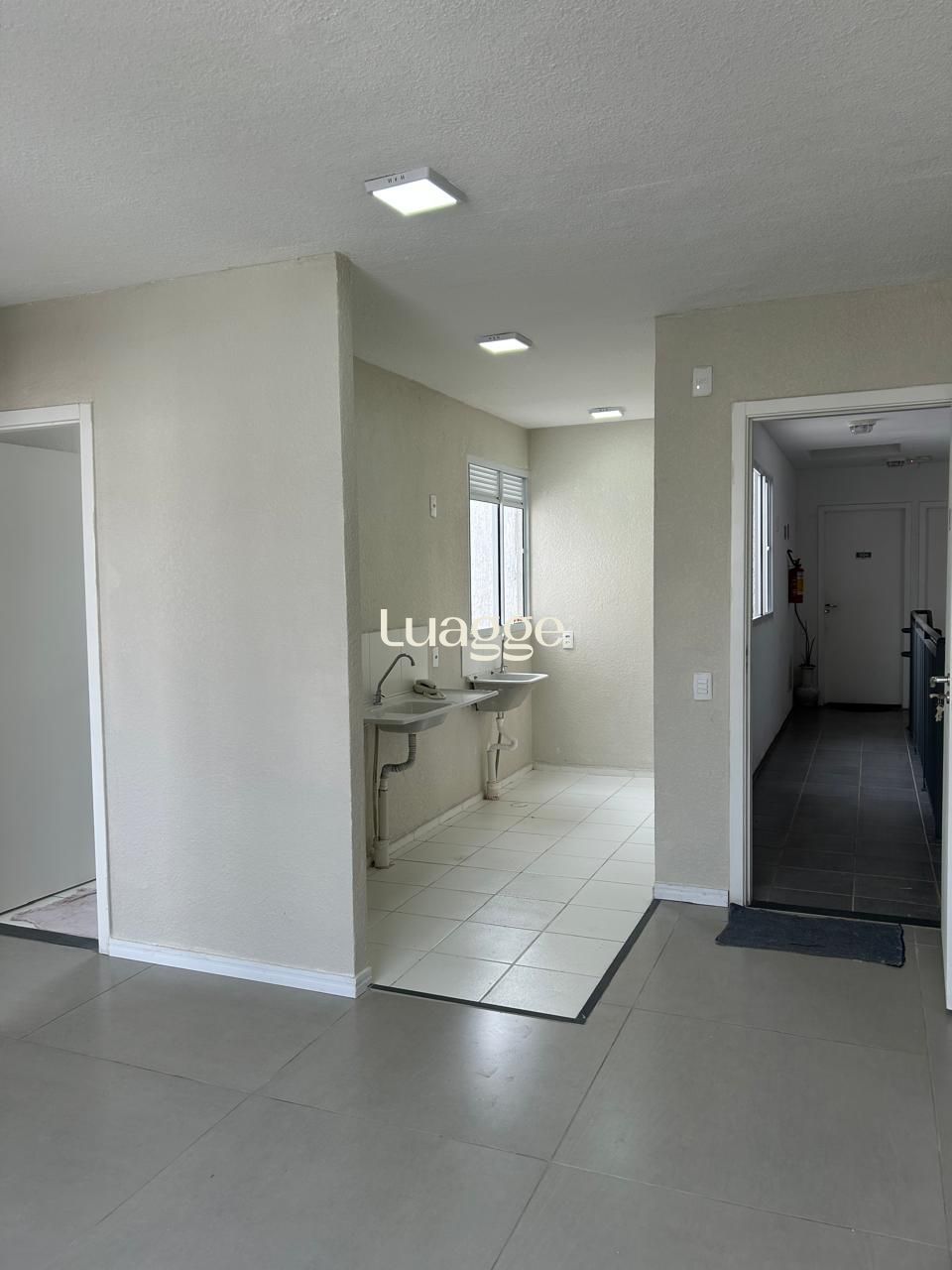 Apartamento à venda com 2 quartos, 43m² - Foto 7
