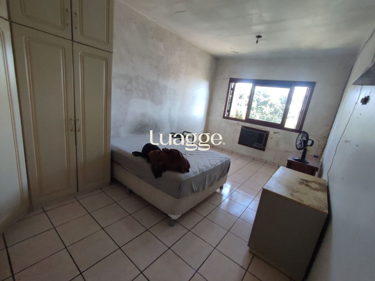 Casa à venda com 5 quartos, 202m² - Foto 8