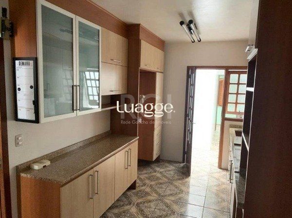 Casa à venda com 3 quartos, 185m² - Foto 8