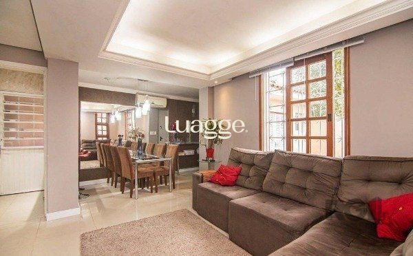 Casa de Condomínio à venda com 4 quartos, 135m² - Foto 2