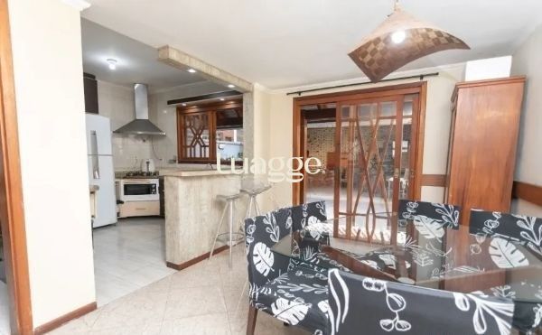 Casa à venda com 3 quartos, 219m² - Foto 9