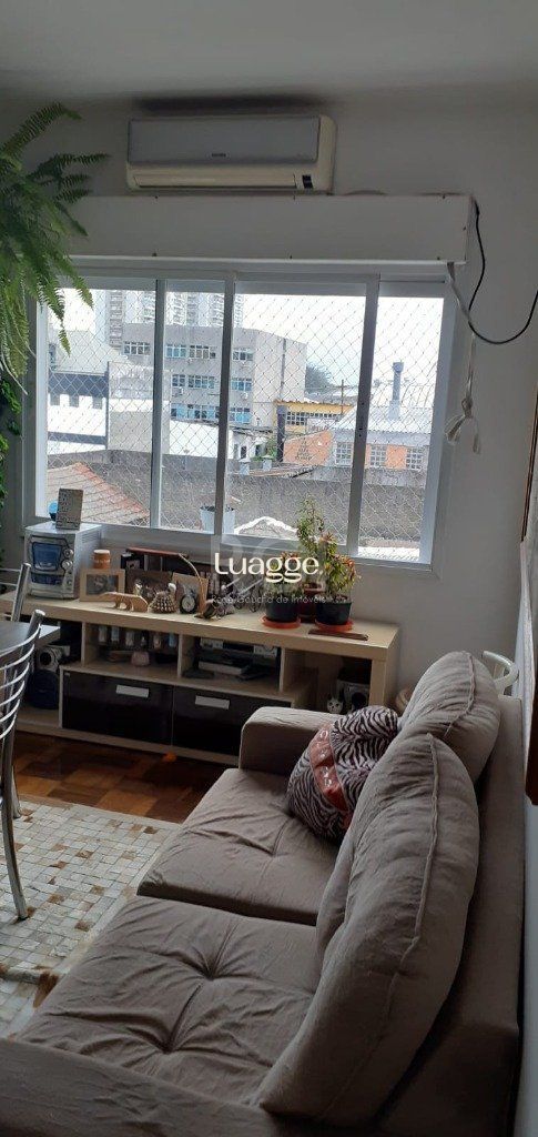 Apartamento à venda com 2 quartos, 70m² - Foto 4